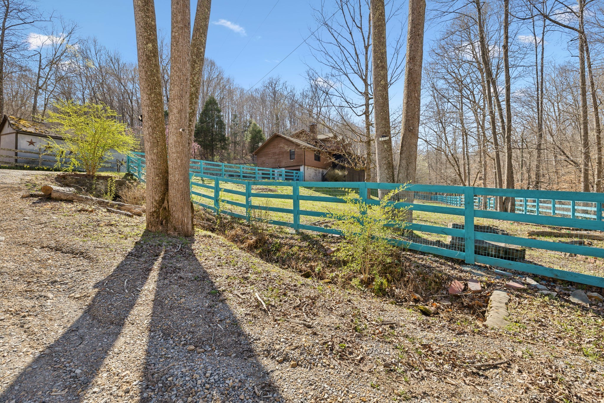 3755 Bear Hollow Rd