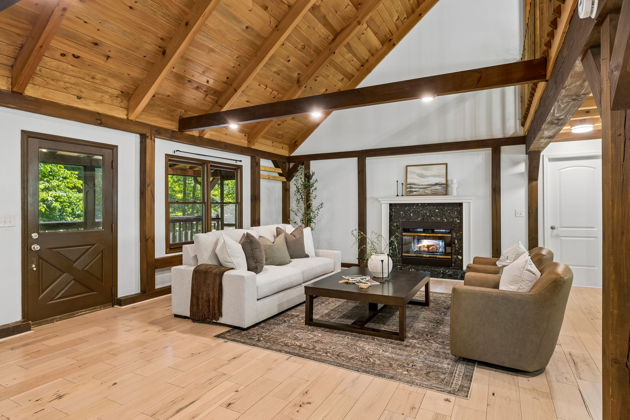 3755 Bear Hollow Rd