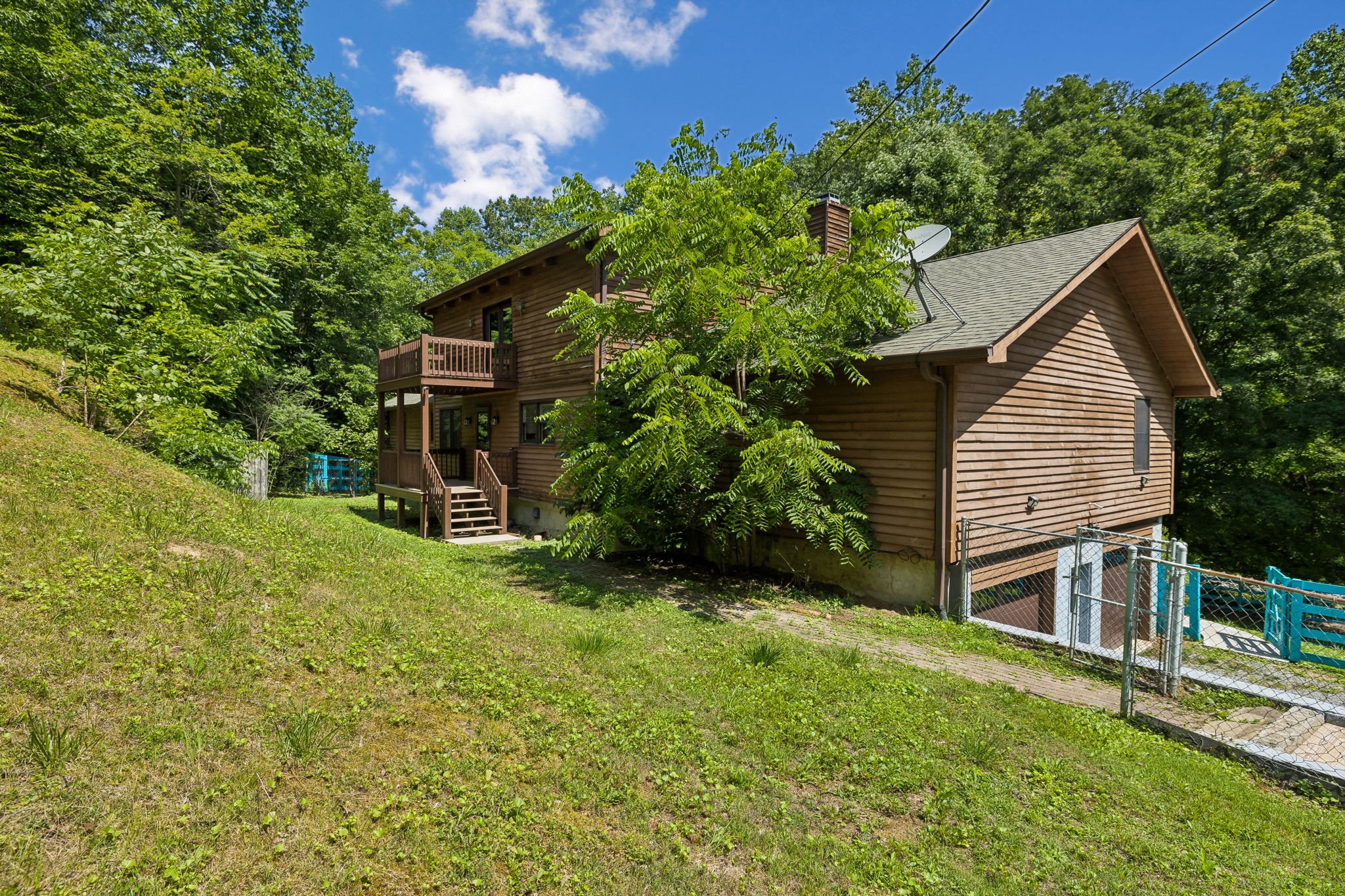 3755 Bear Hollow Rd