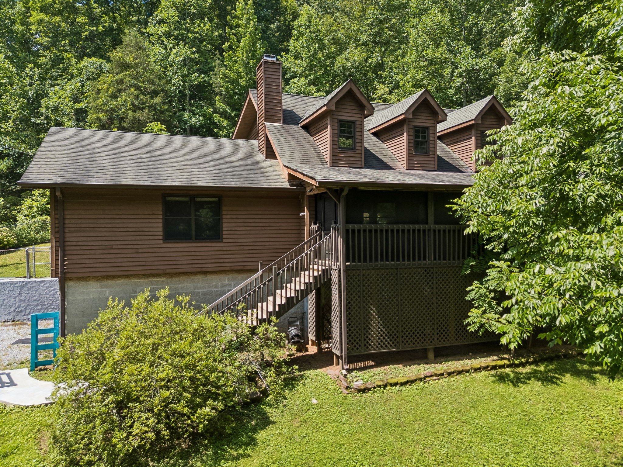 3755 Bear Hollow Rd