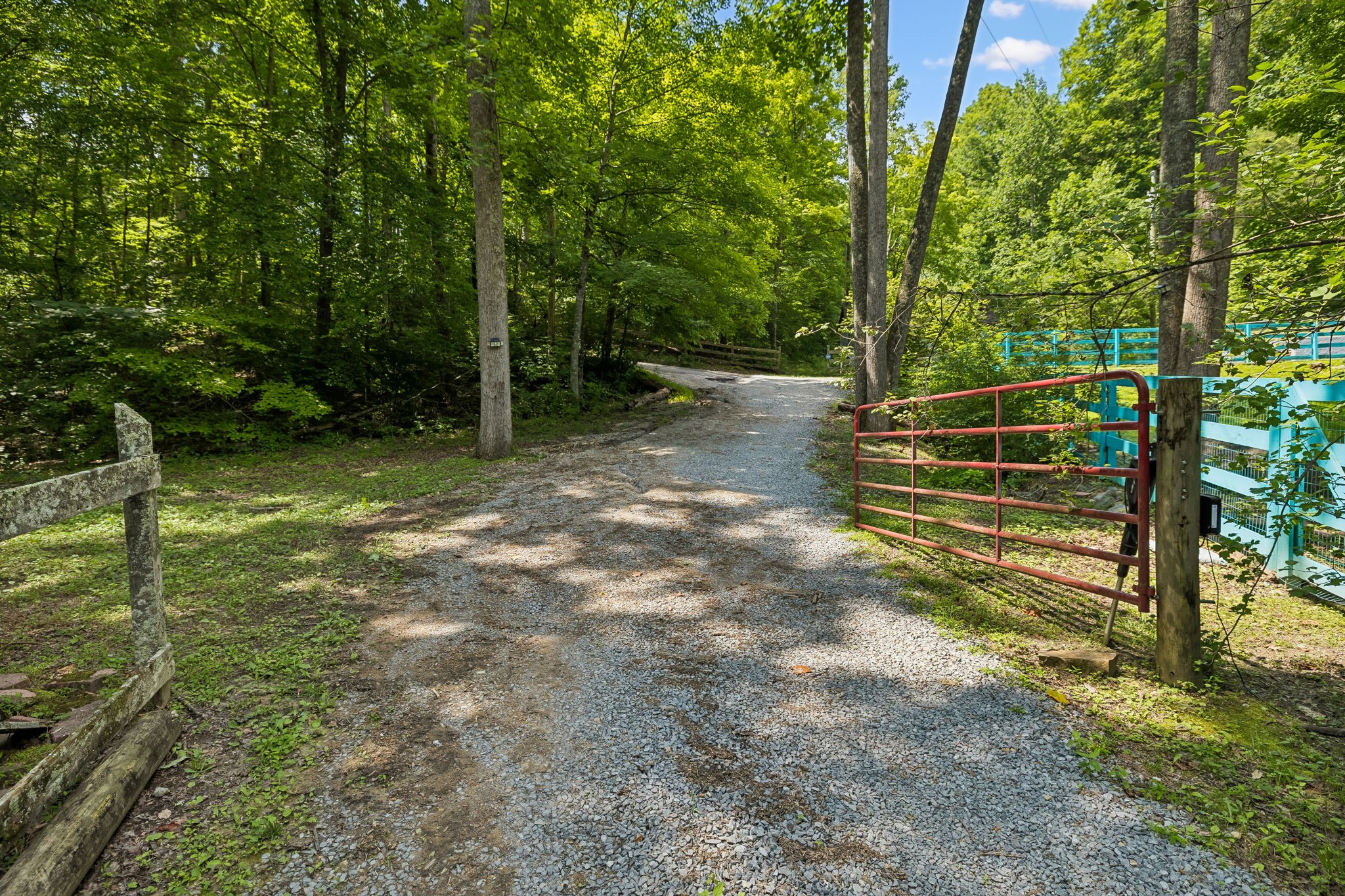 3755 Bear Hollow Rd