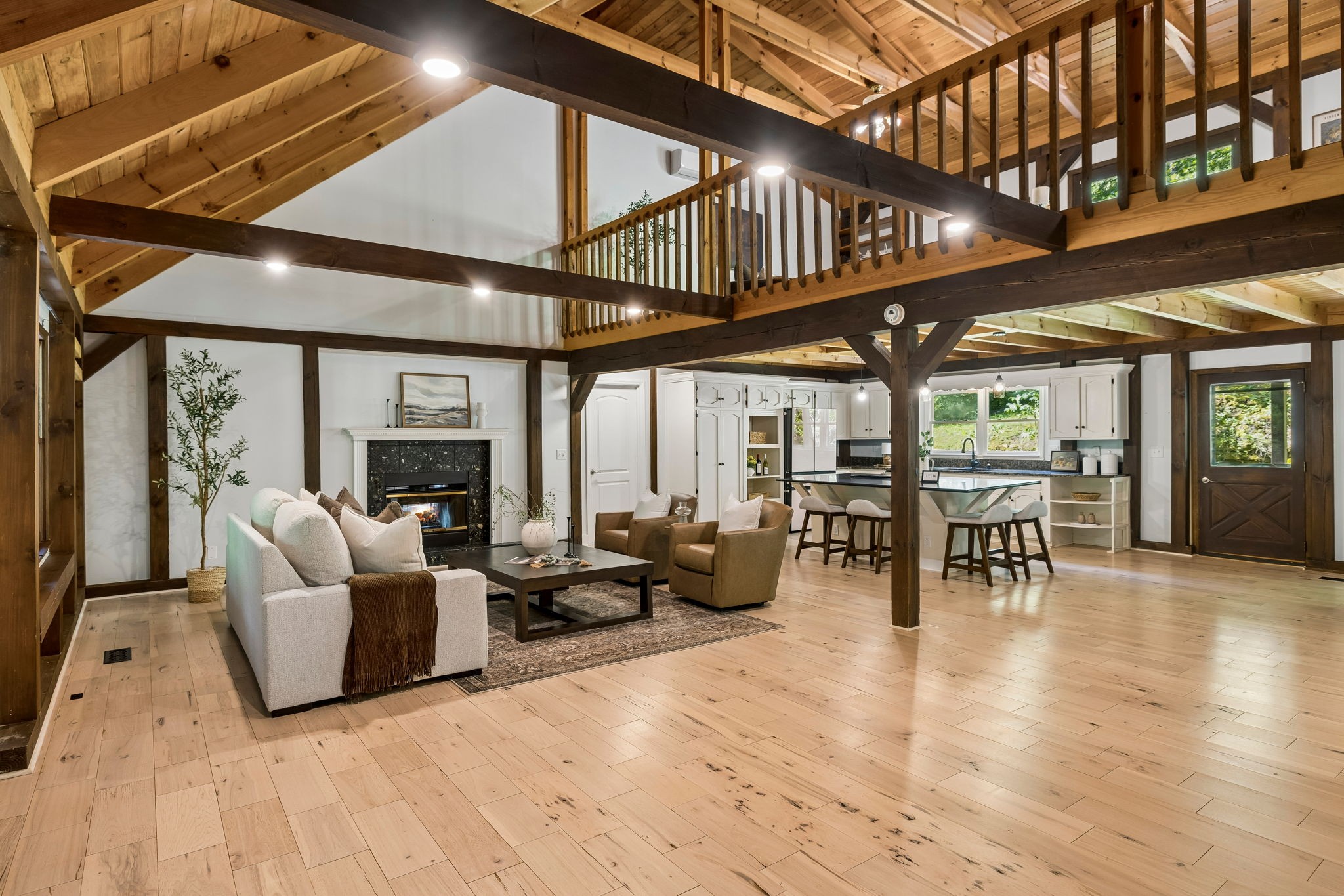 3755 Bear Hollow Rd