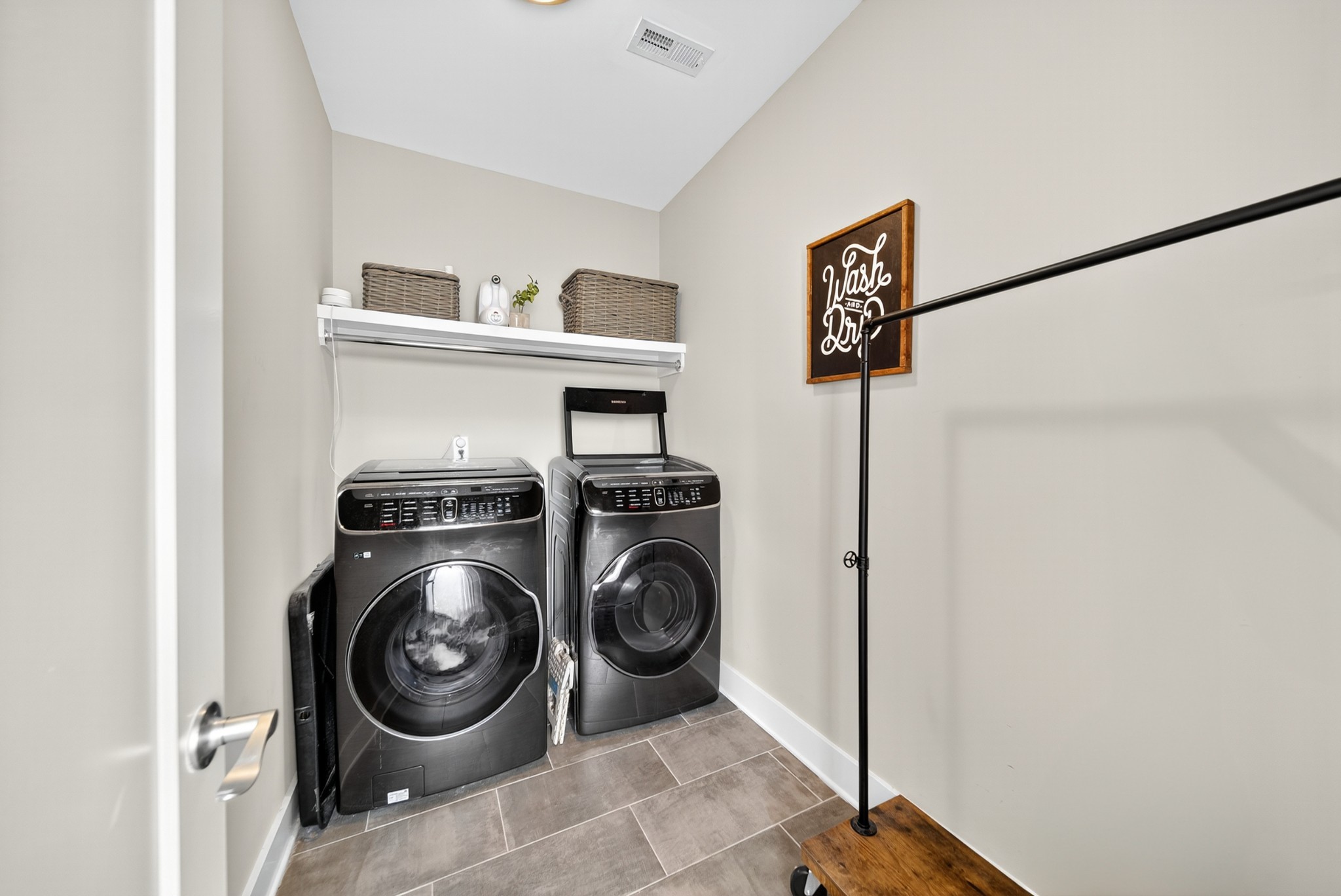2808 Marlin Ave