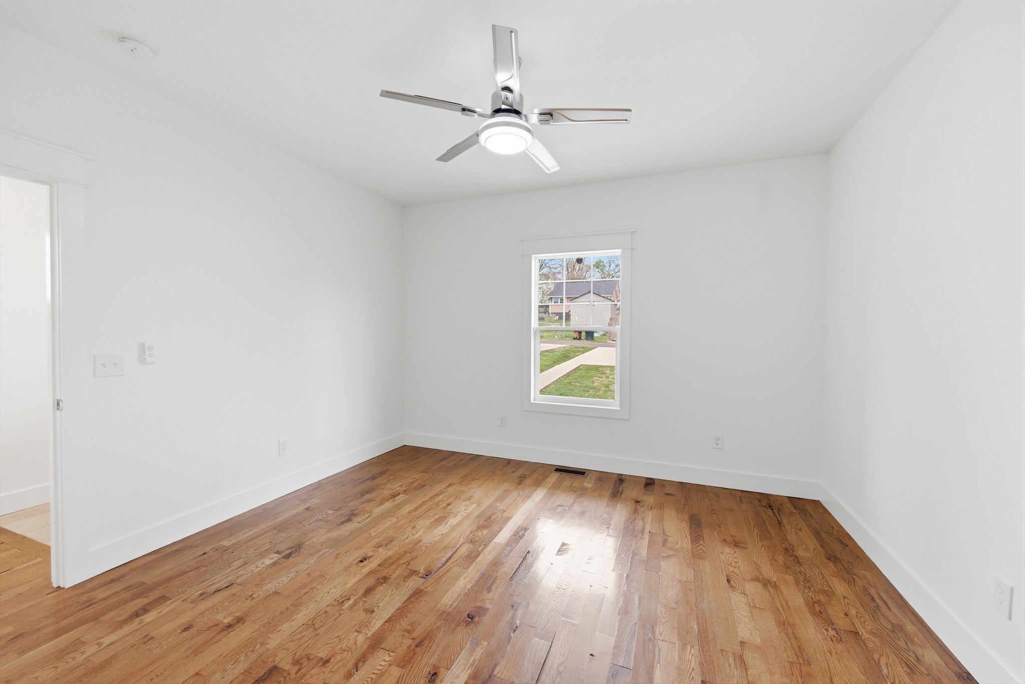 1332B Lischey Ave