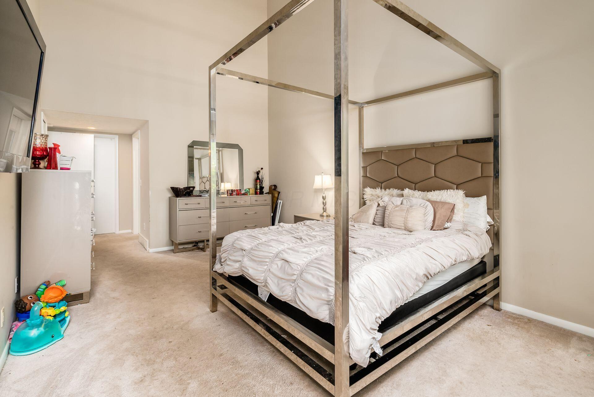 4845 Smoketalk Lane, 7 7