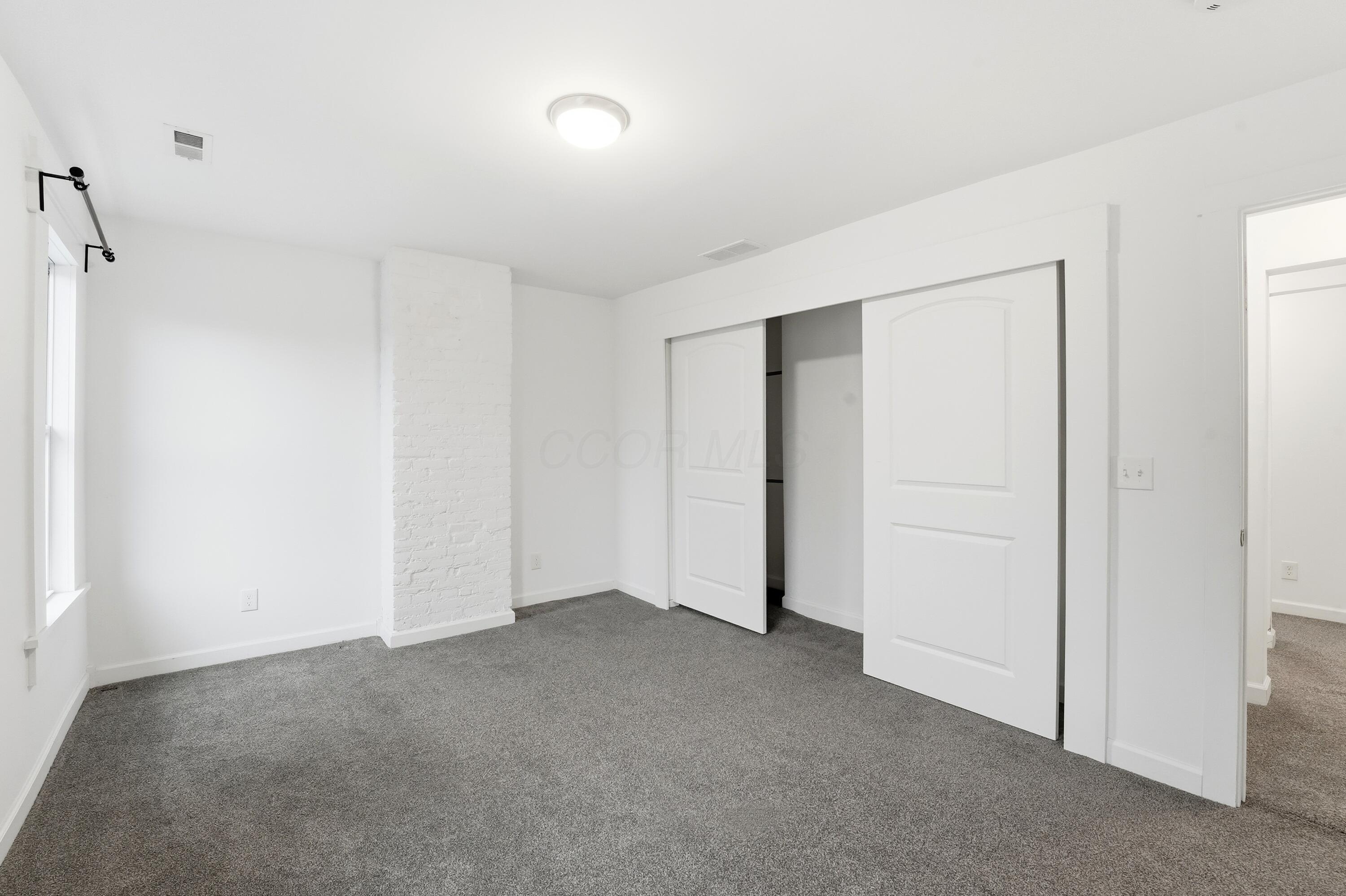 905 Mcallister Avenue, 903 903