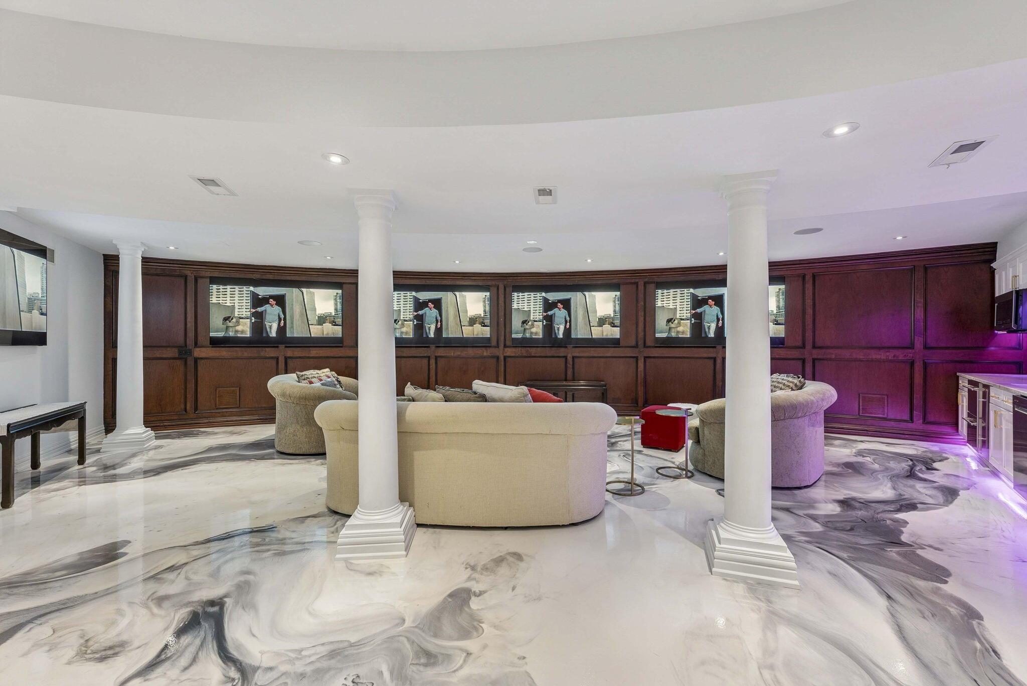 1 Bottomley Crescent