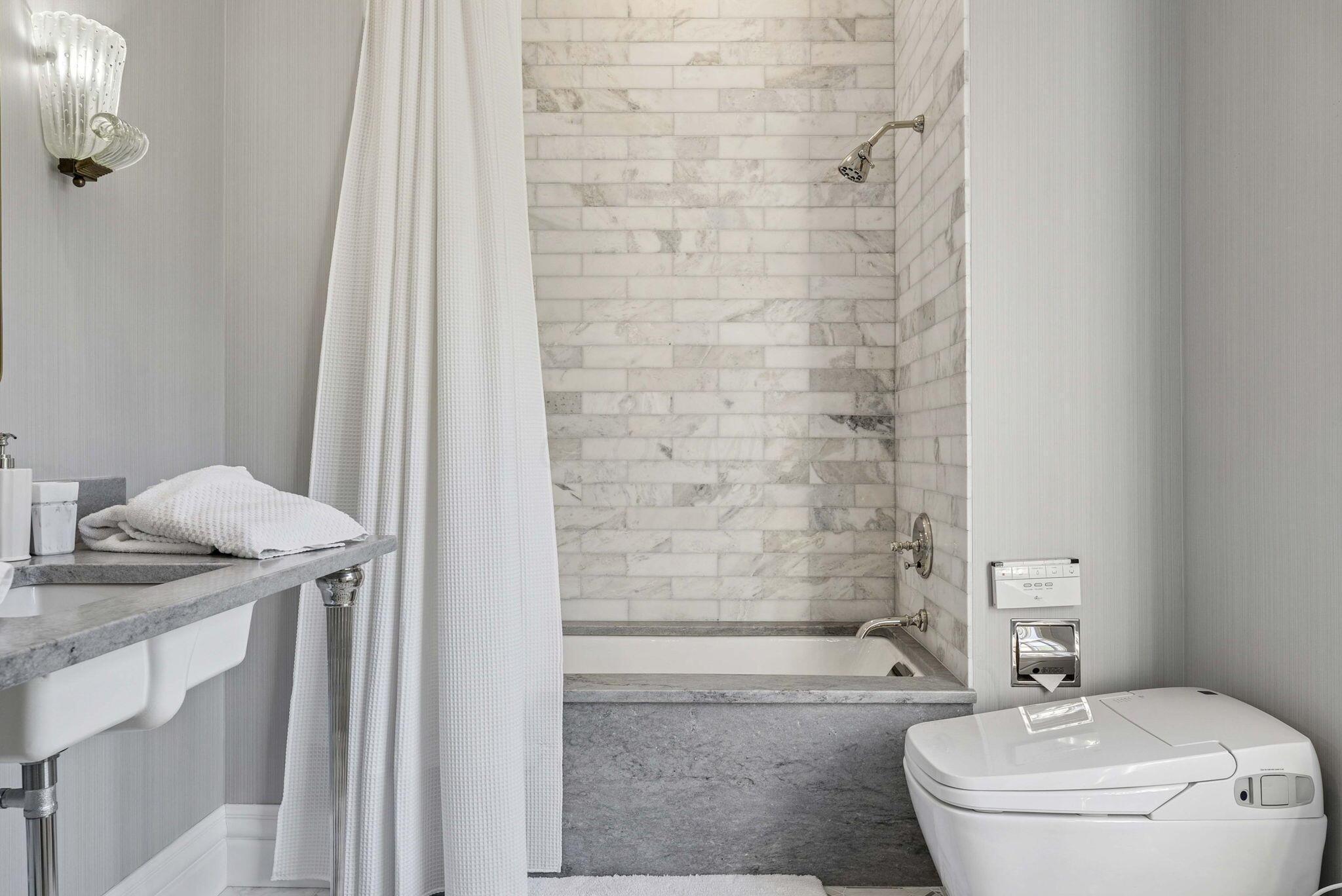 1 Bottomley Crescent