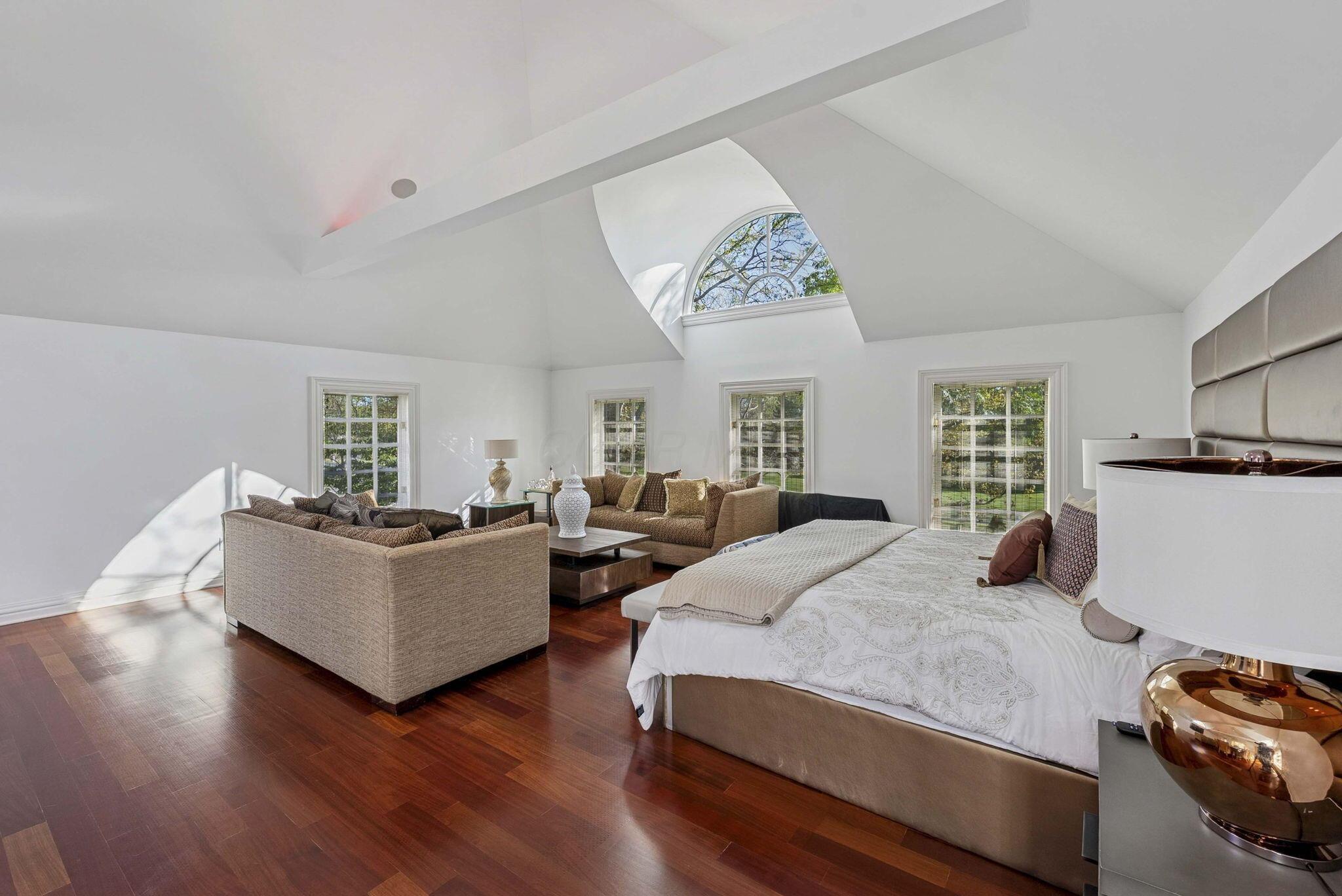 1 Bottomley Crescent