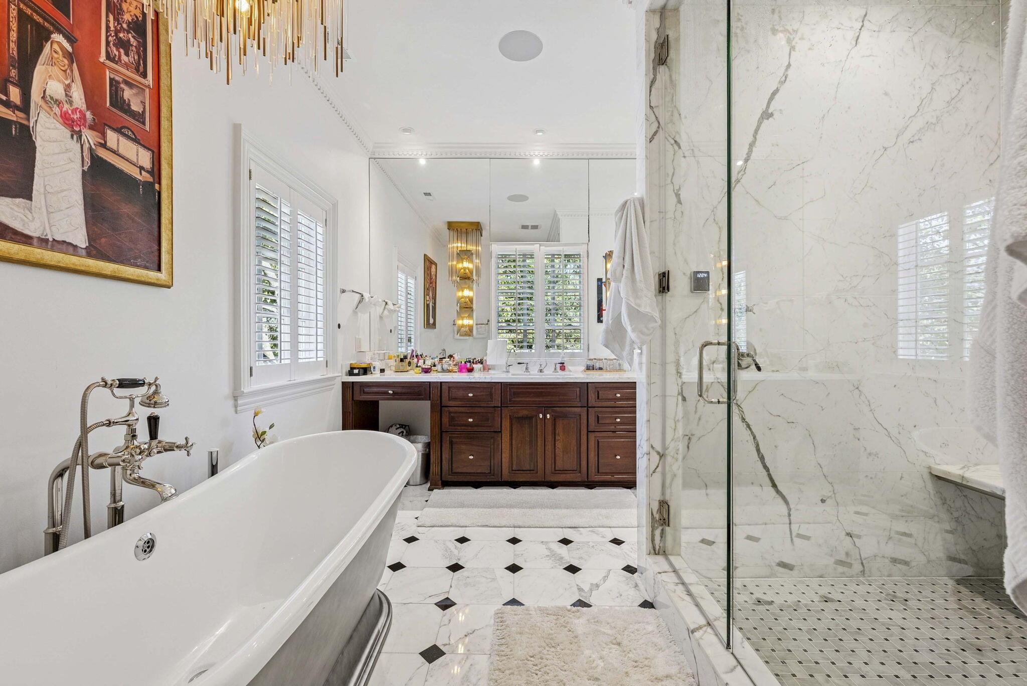 1 Bottomley Crescent