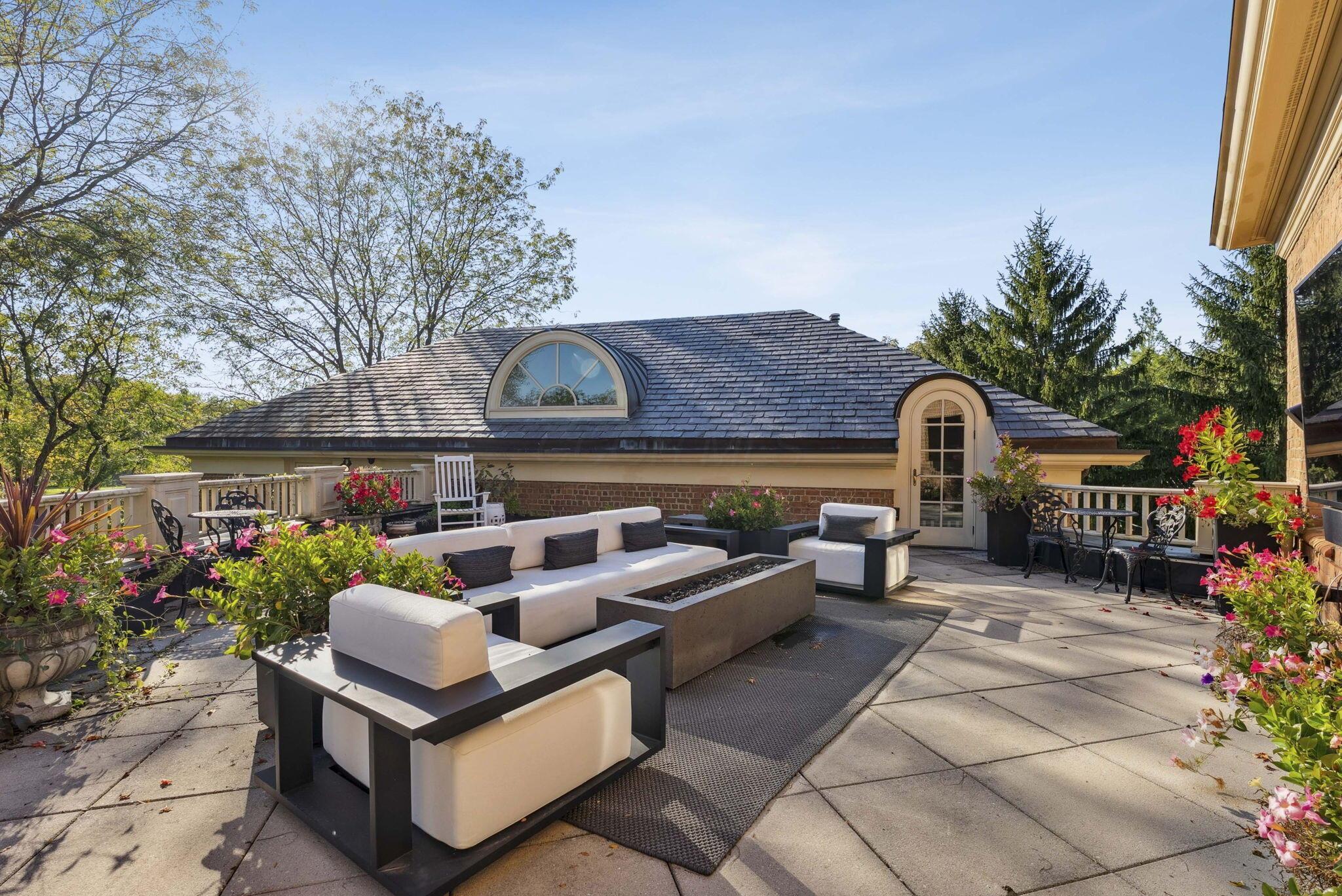 1 Bottomley Crescent