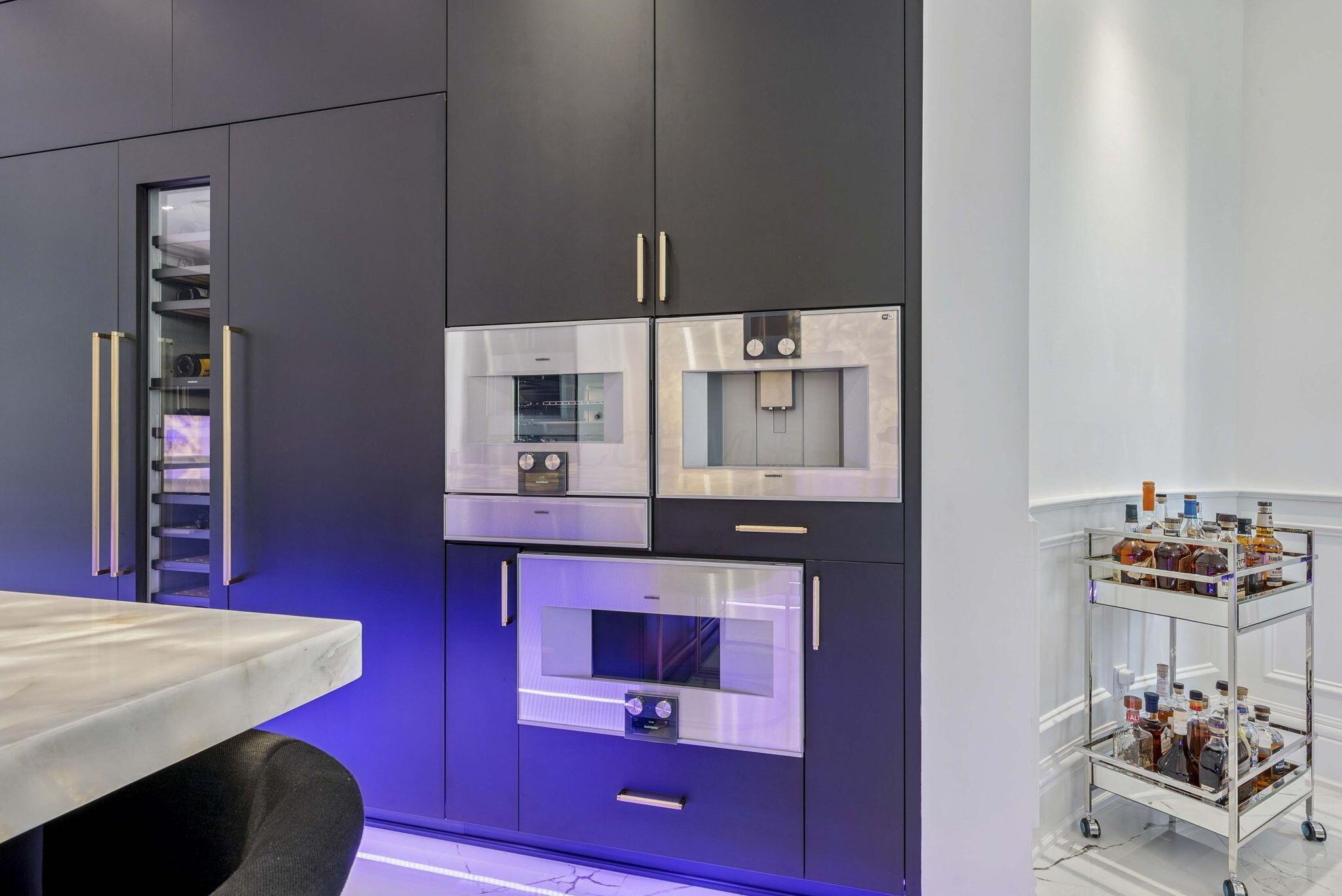 1 Bottomley Crescent