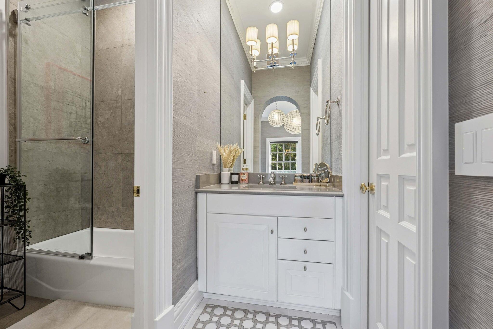 1 Bottomley Crescent