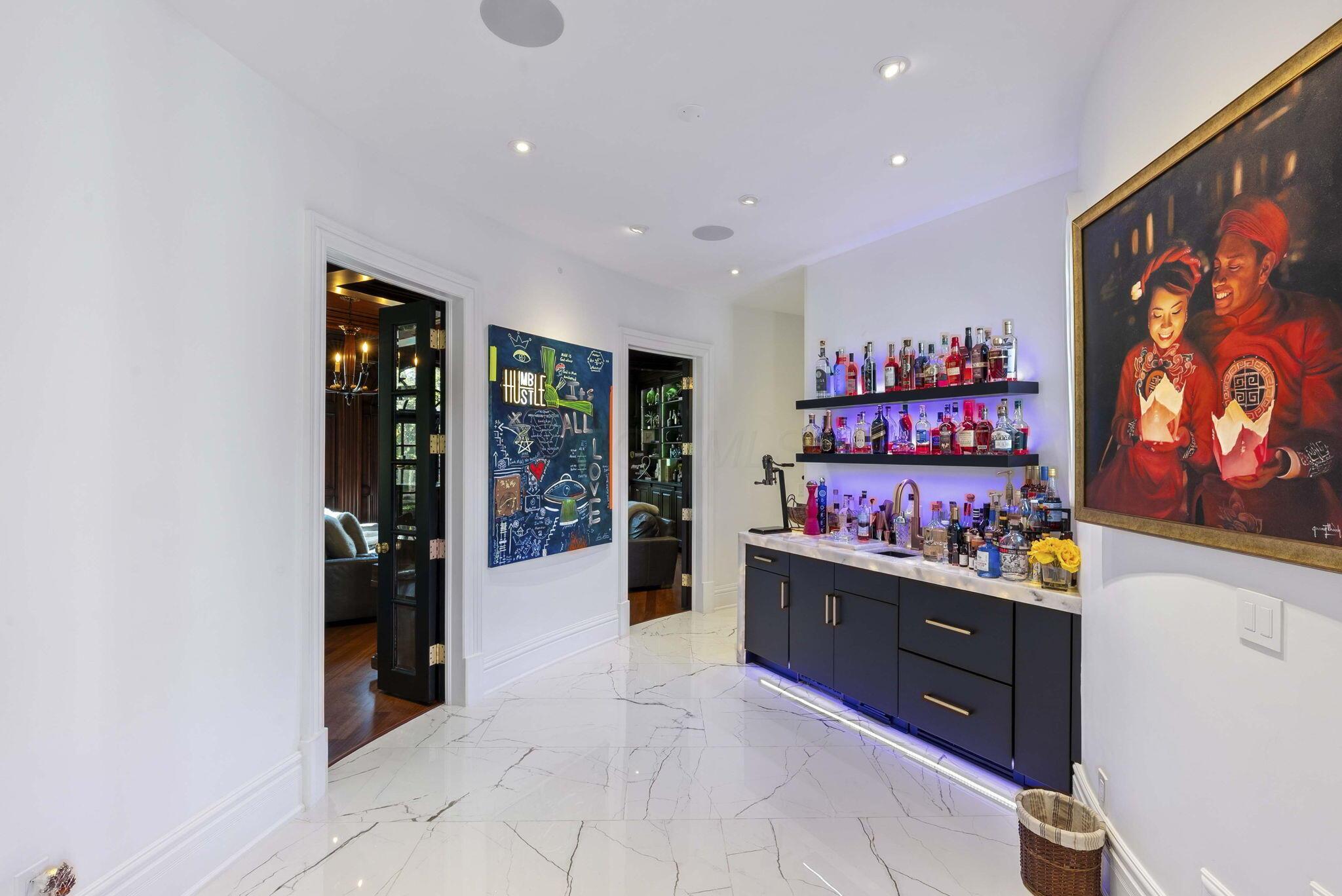 1 Bottomley Crescent