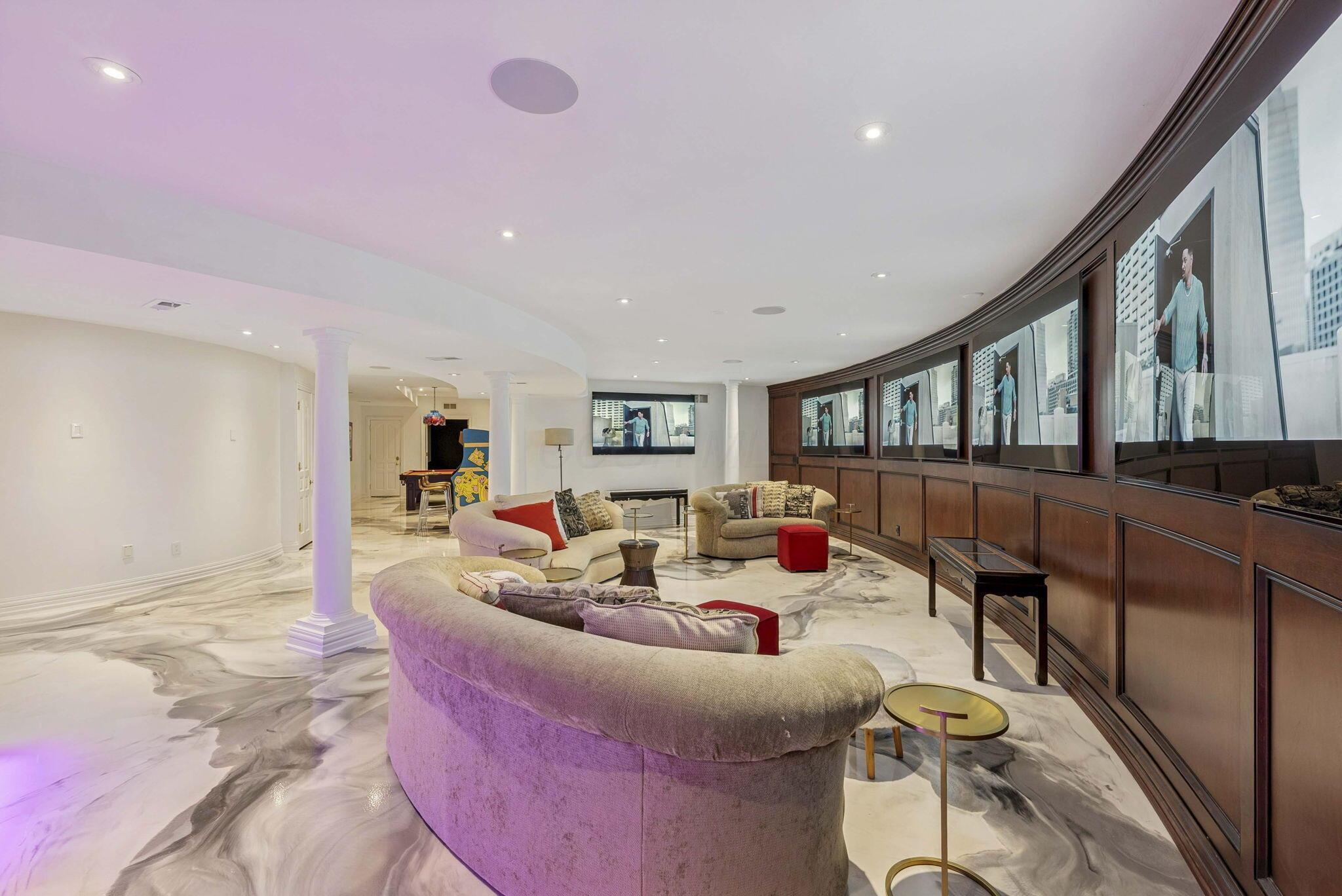 1 Bottomley Crescent