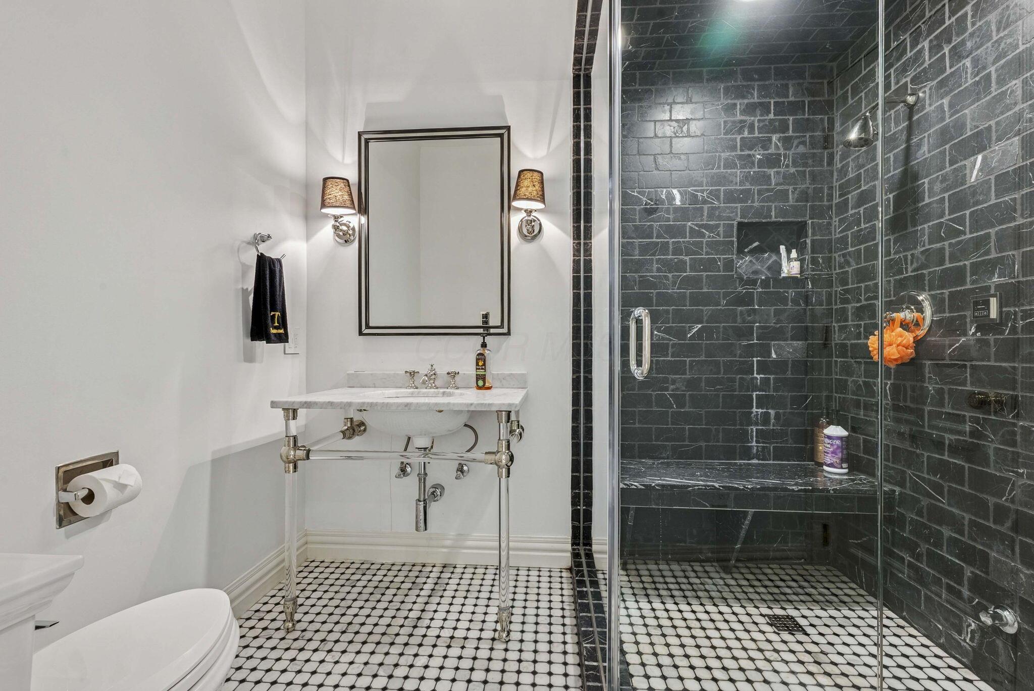 1 Bottomley Crescent