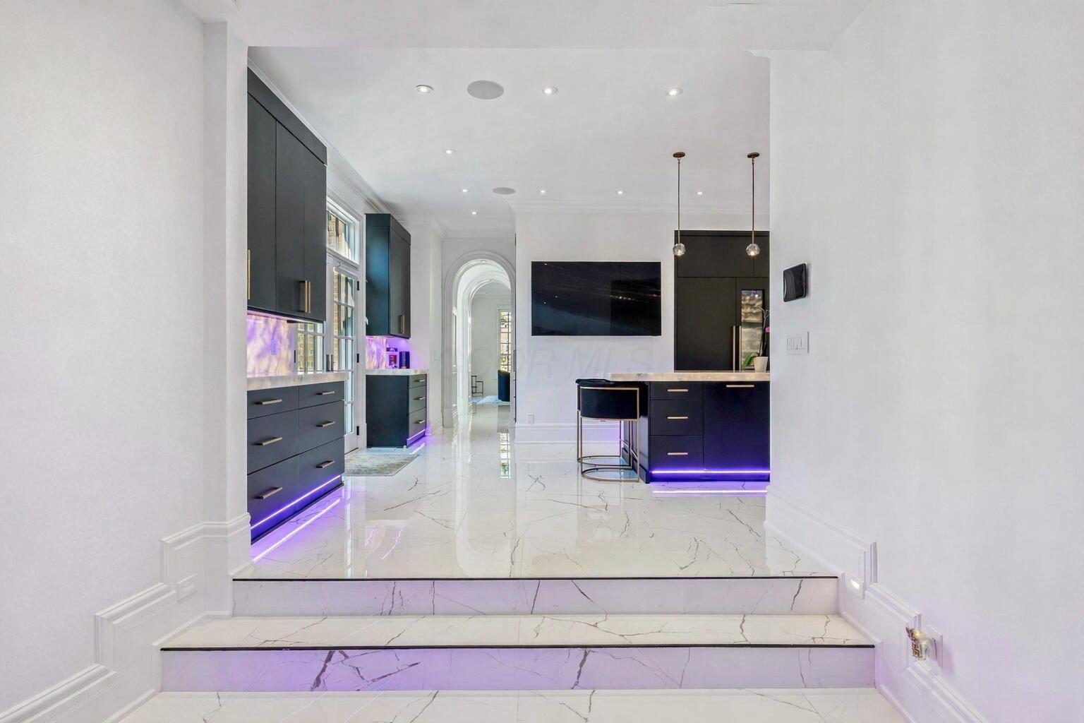 1 Bottomley Crescent