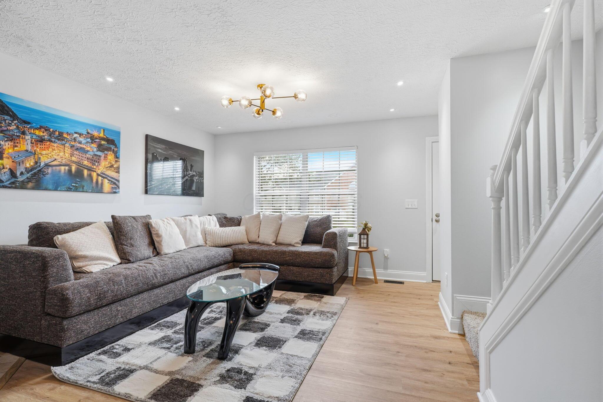 7909 Thornfield Lane, 41