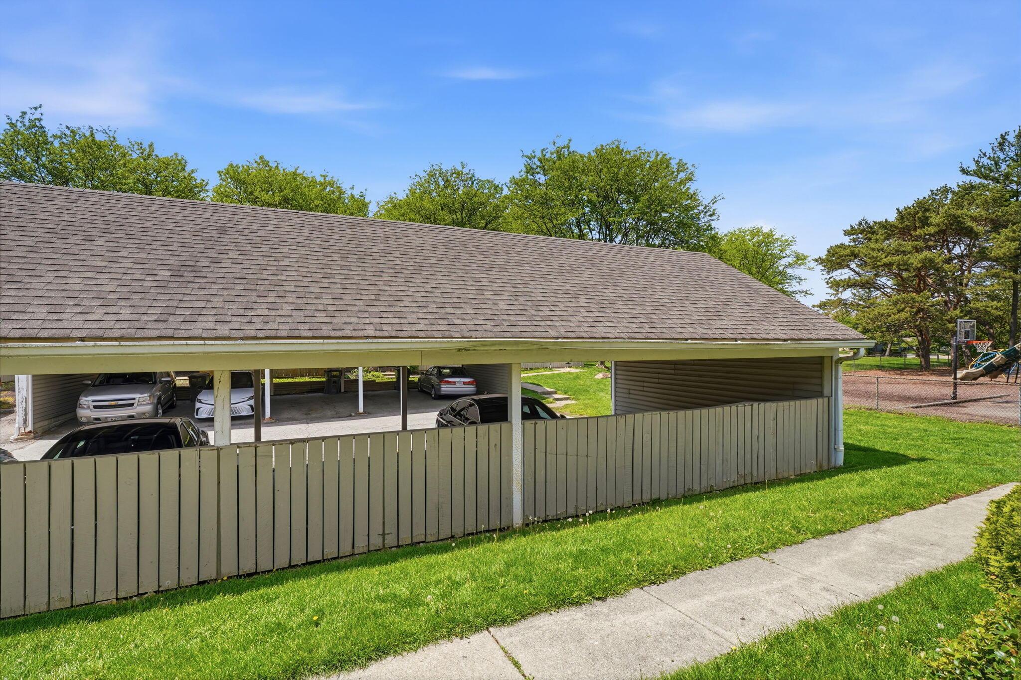 7909 Thornfield Lane, 41