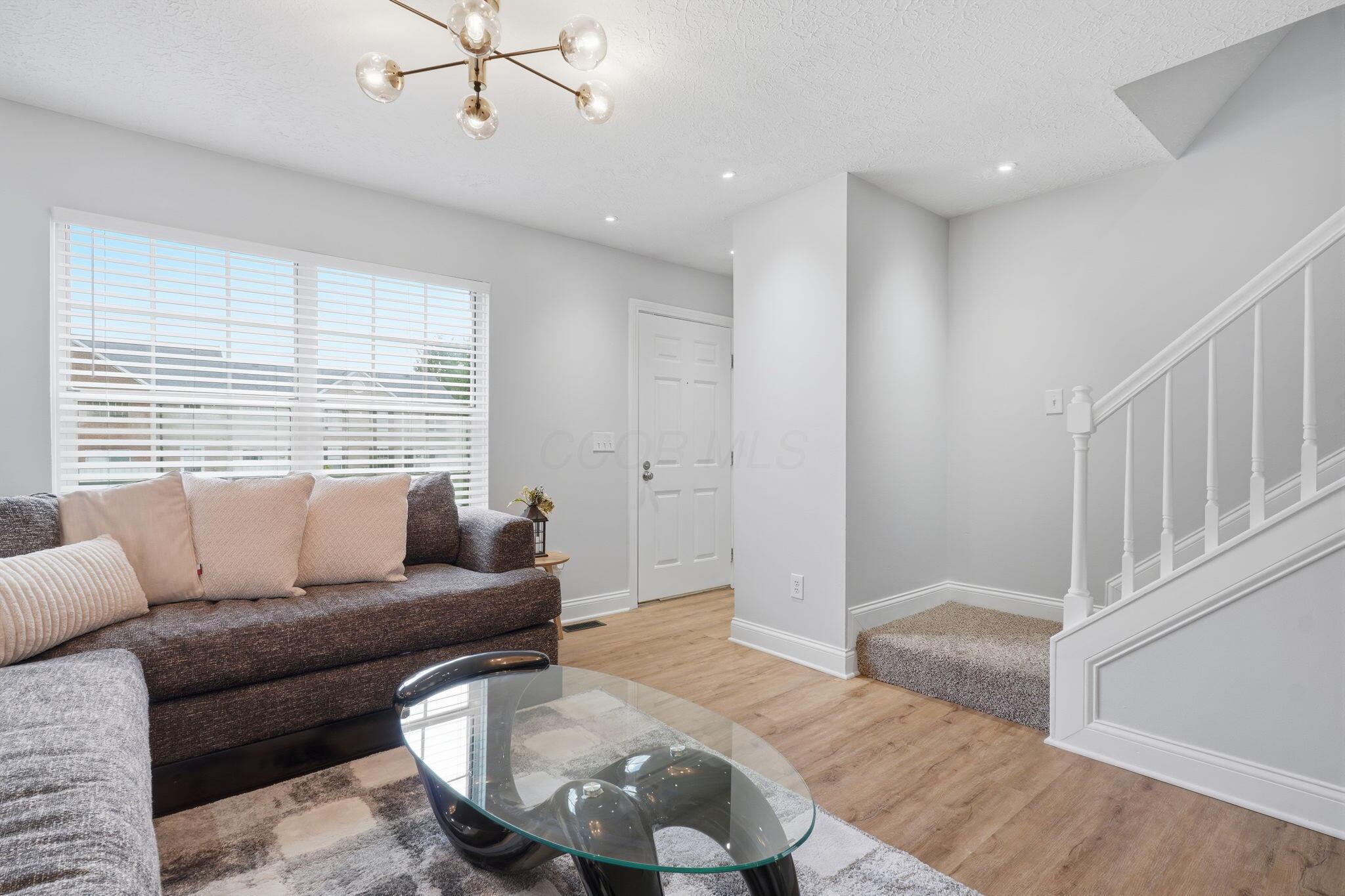 7909 Thornfield Lane, 41