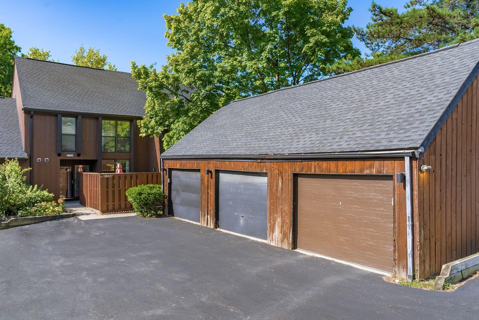 4845 Smoketalk Lane, 7