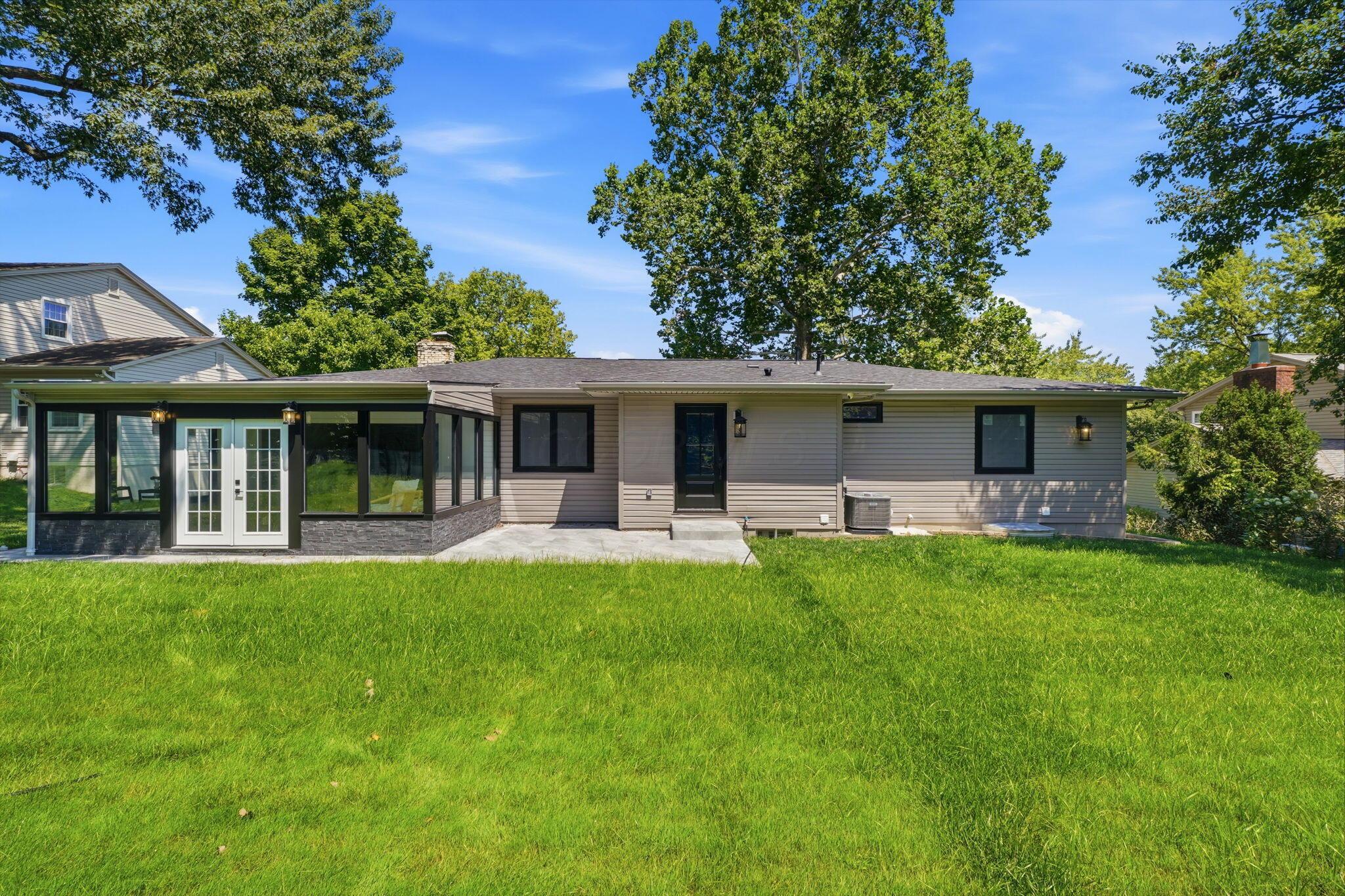 893 Singing Hills Lane