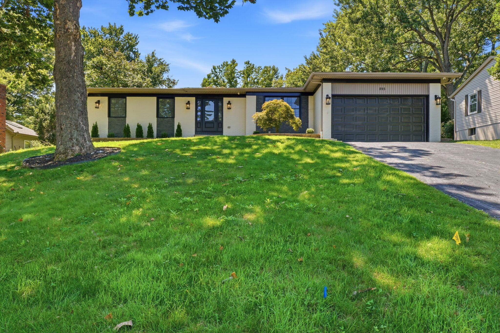 893 Singing Hills Lane
