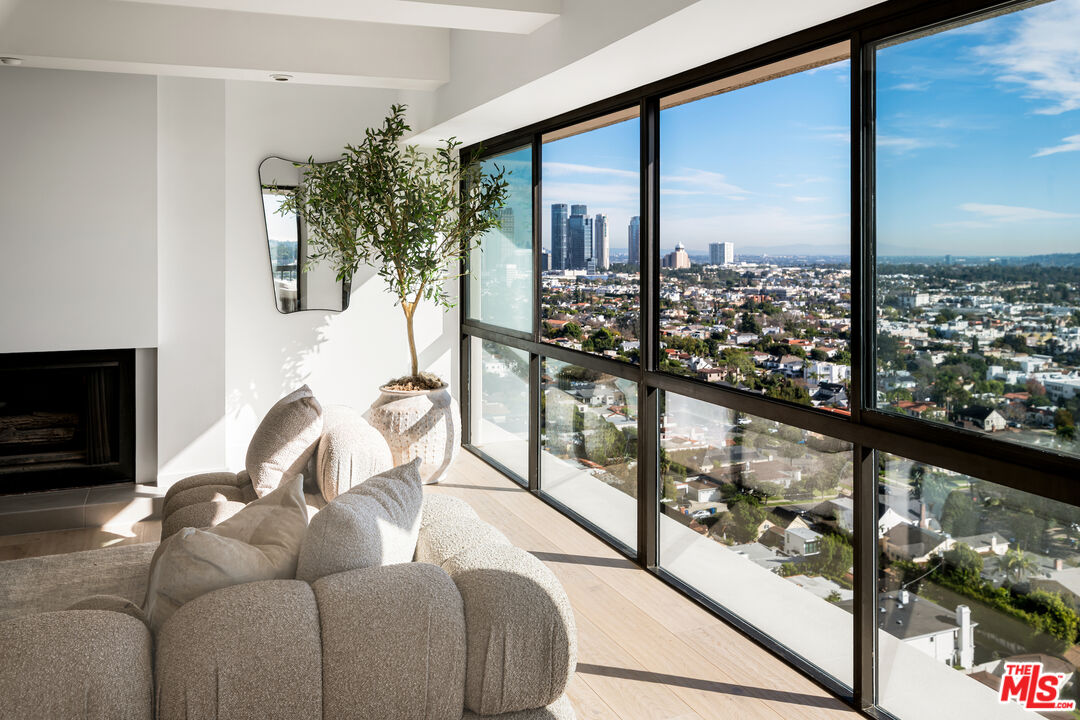 10790 Wilshire Blvd Unit: 1604