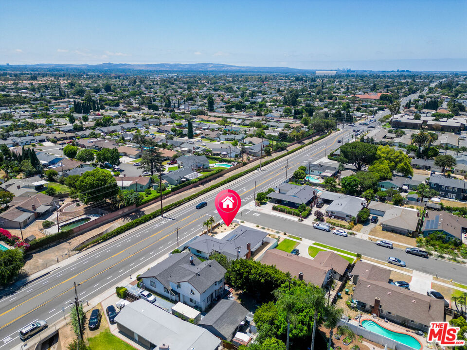 12831 Red Hill Ave