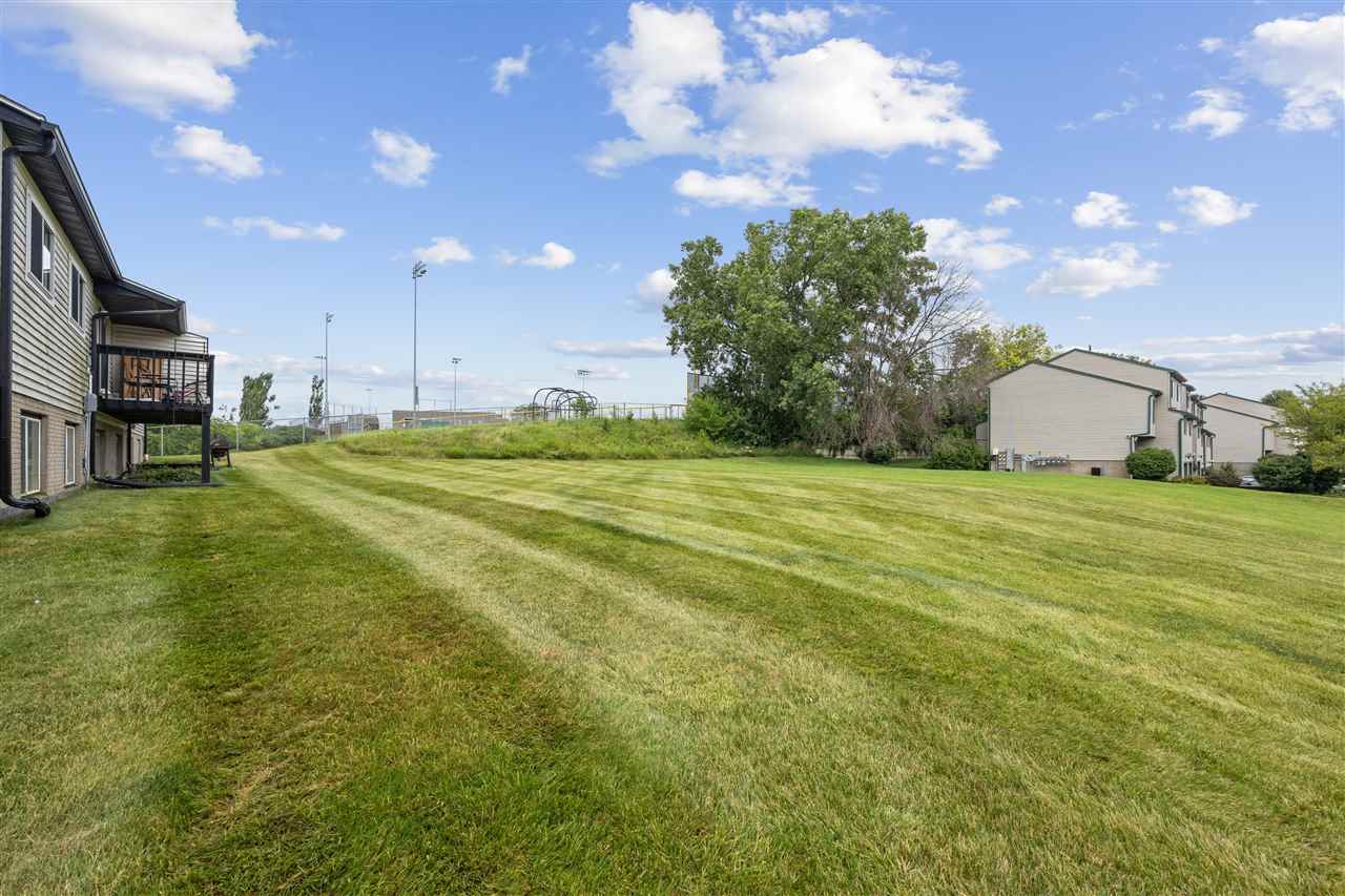 719 Westwinds Dr Unit: 4