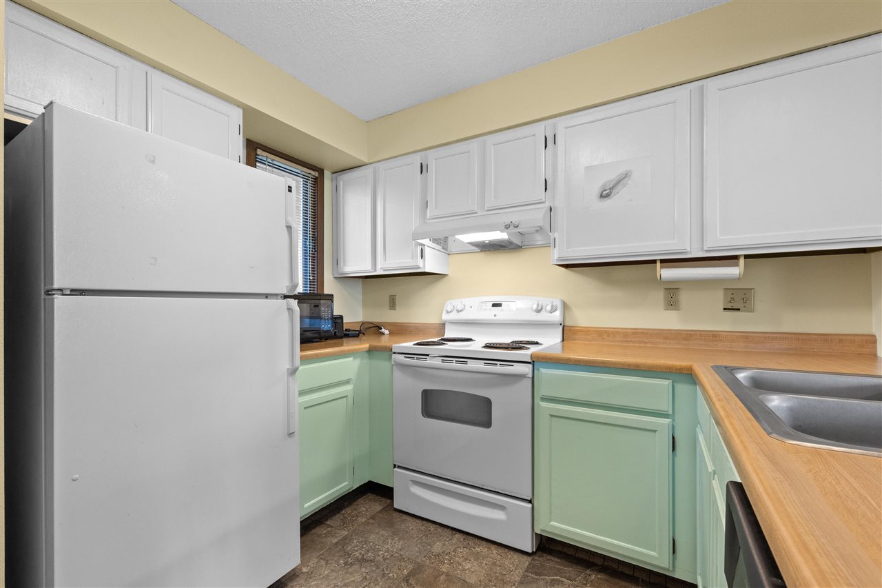 719 Westwinds Dr Unit: 4