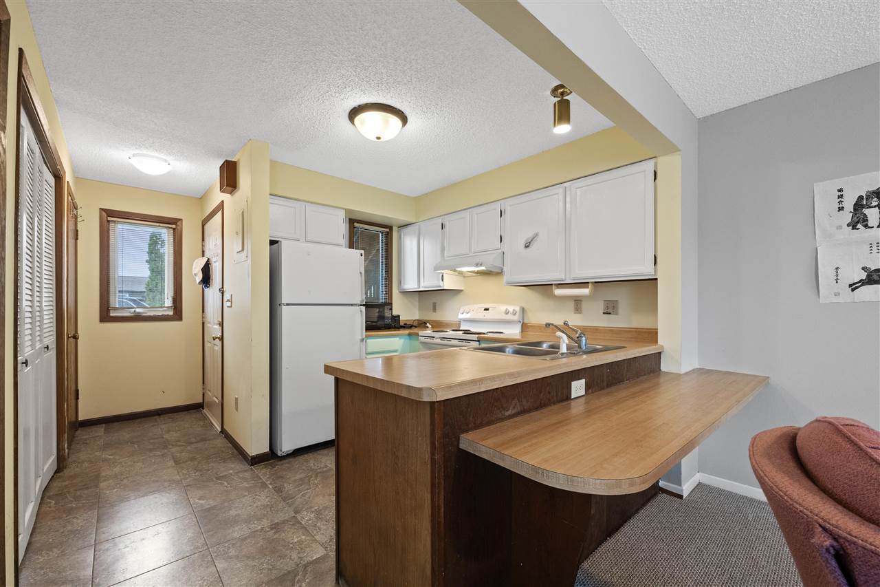 719 Westwinds Dr Unit: 4