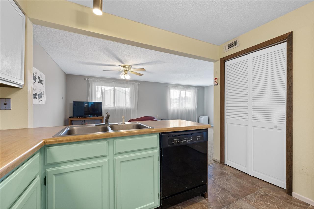 719 Westwinds Dr Unit: 4