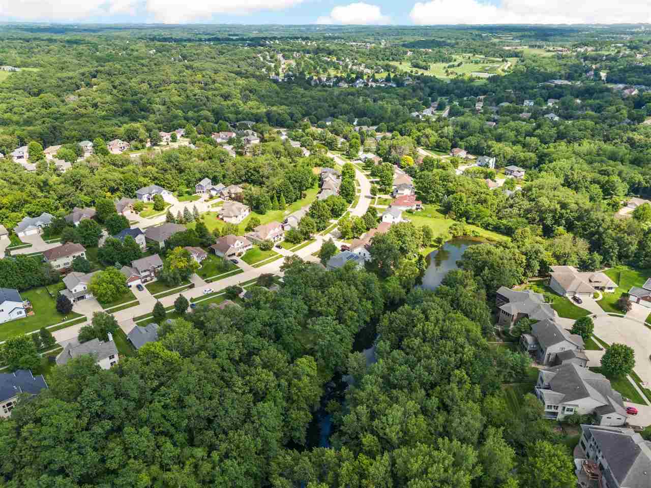 900 Forest Edge Dr