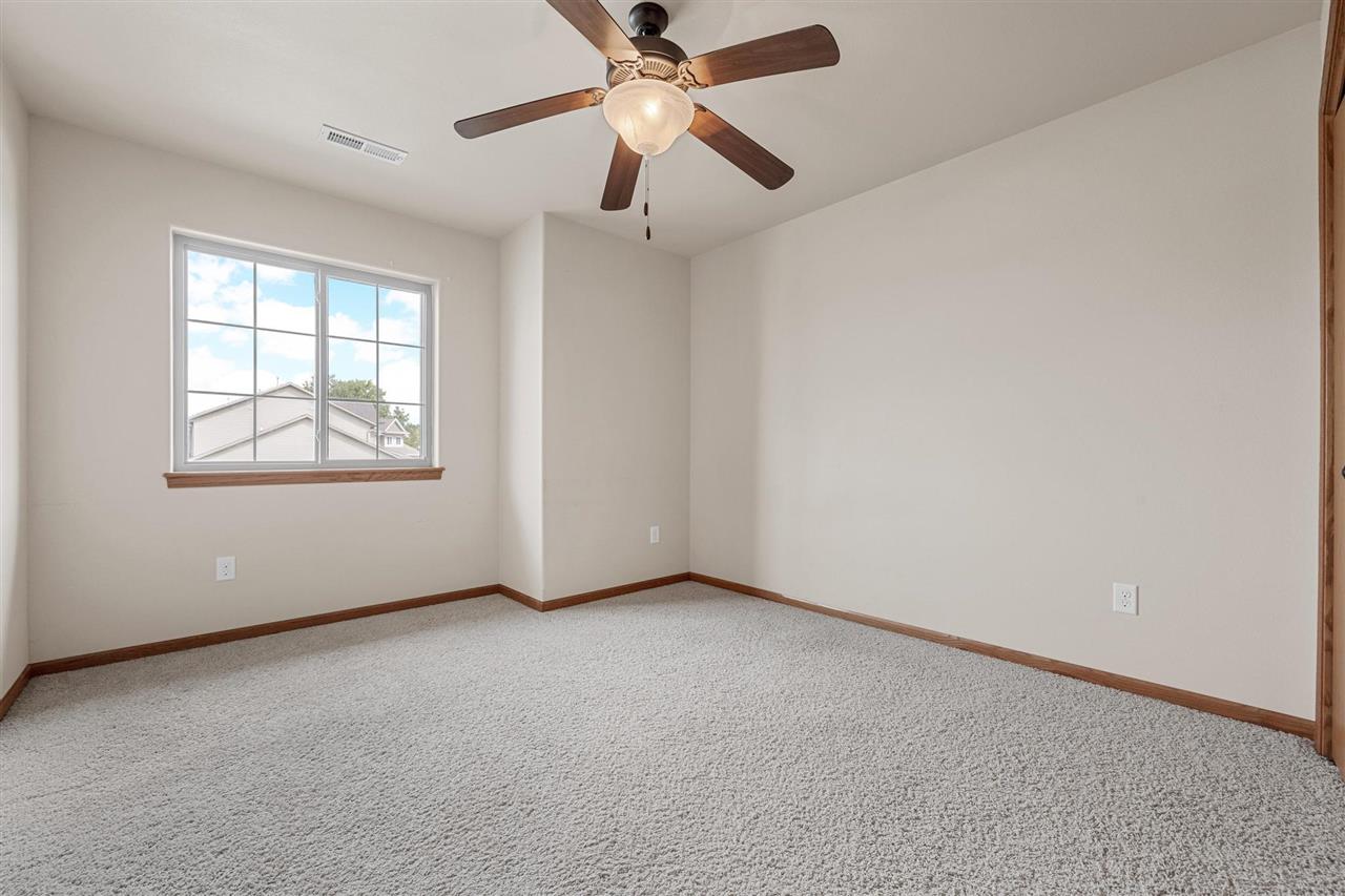 1457 Palisades Dr