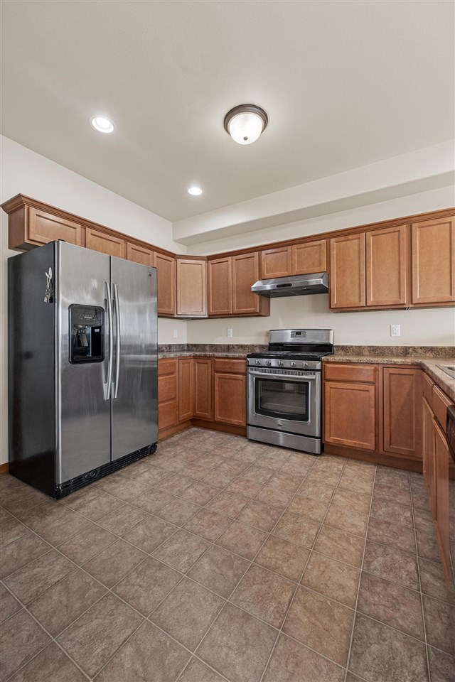 1457 Palisades Dr