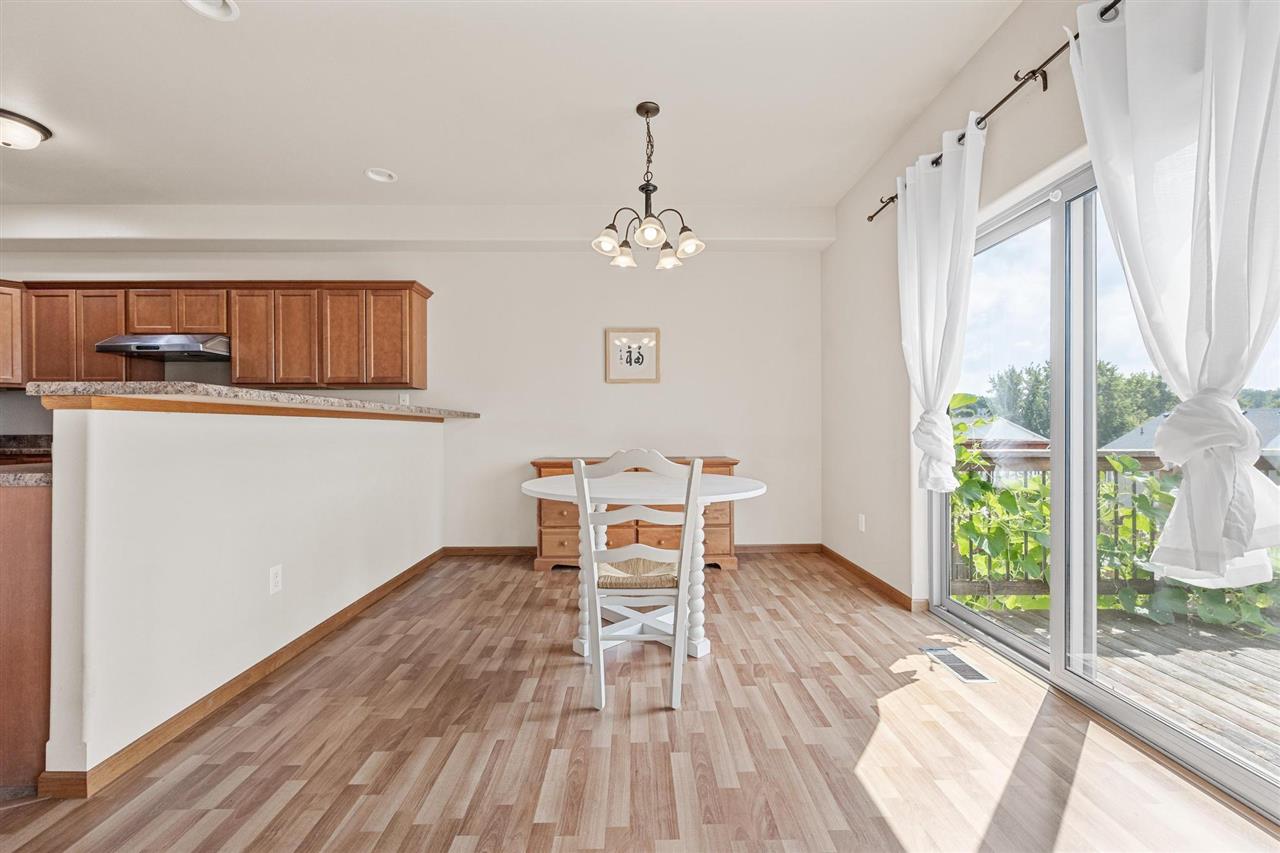 1457 Palisades Dr