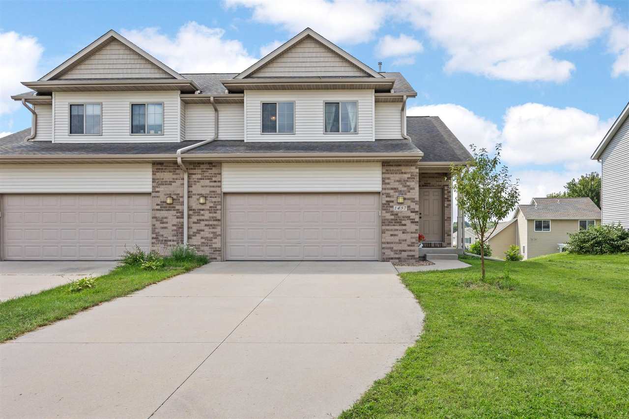 1457 Palisades Dr