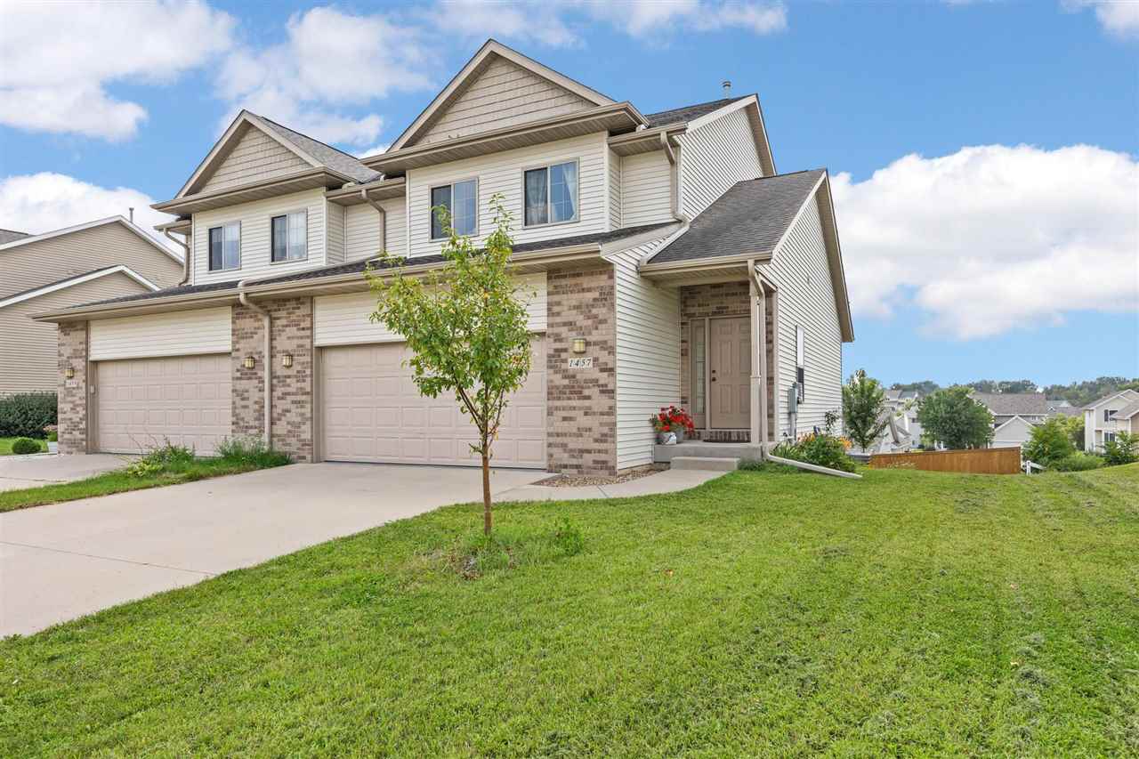 1457 Palisades Dr