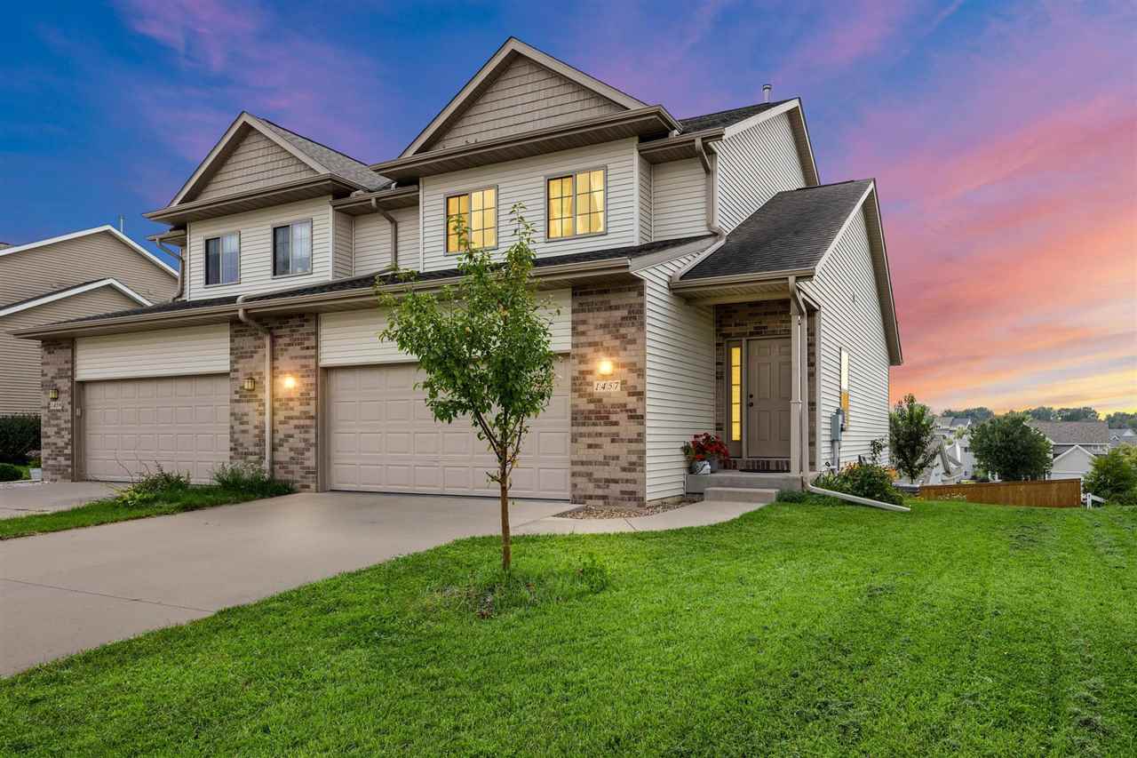 1457 Palisades Dr