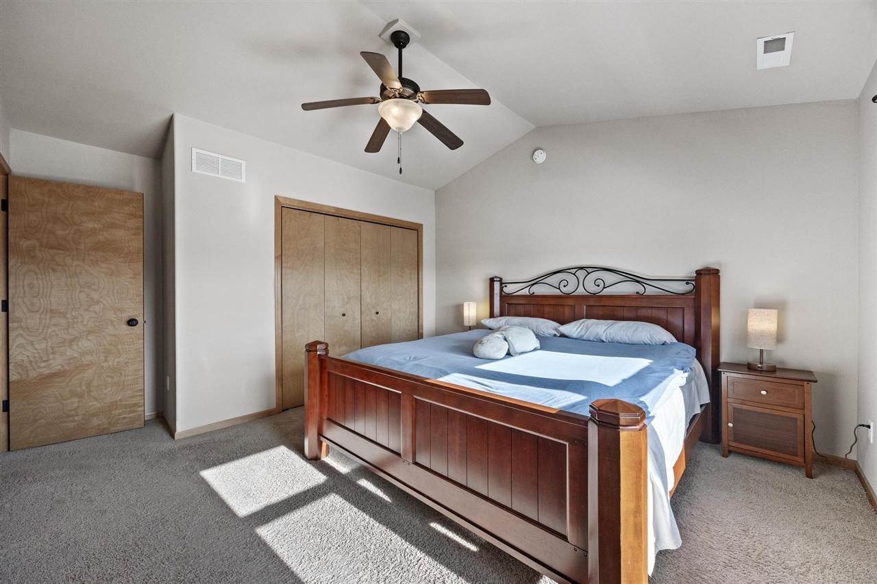 1459 Palisades Dr