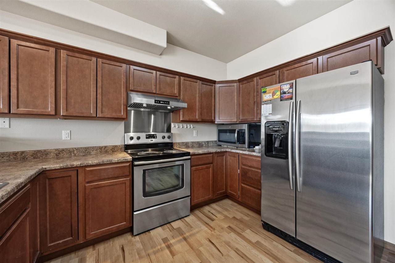 1459 Palisades Dr