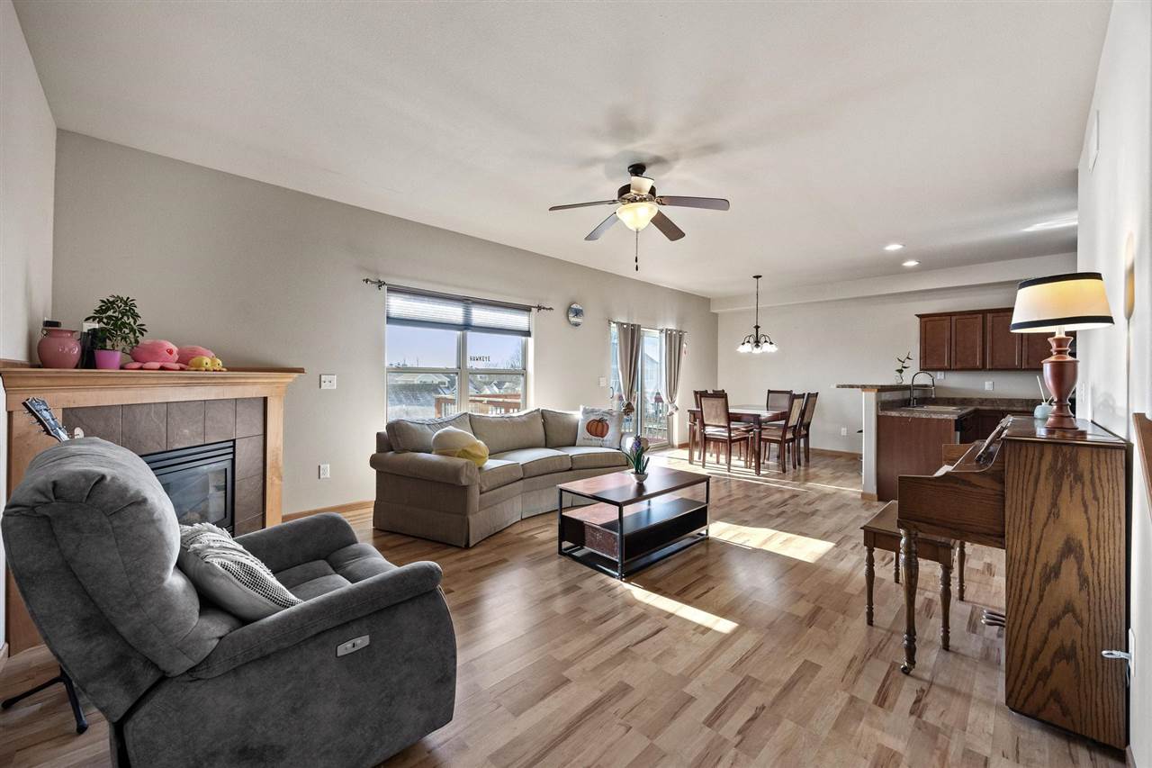 1459 Palisades Dr