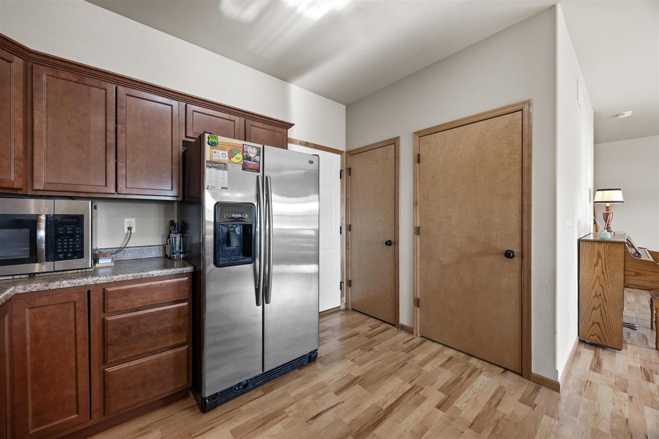 1459 Palisades Dr