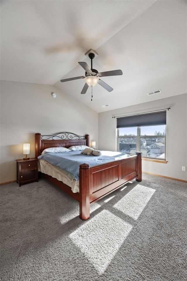 1459 Palisades Dr