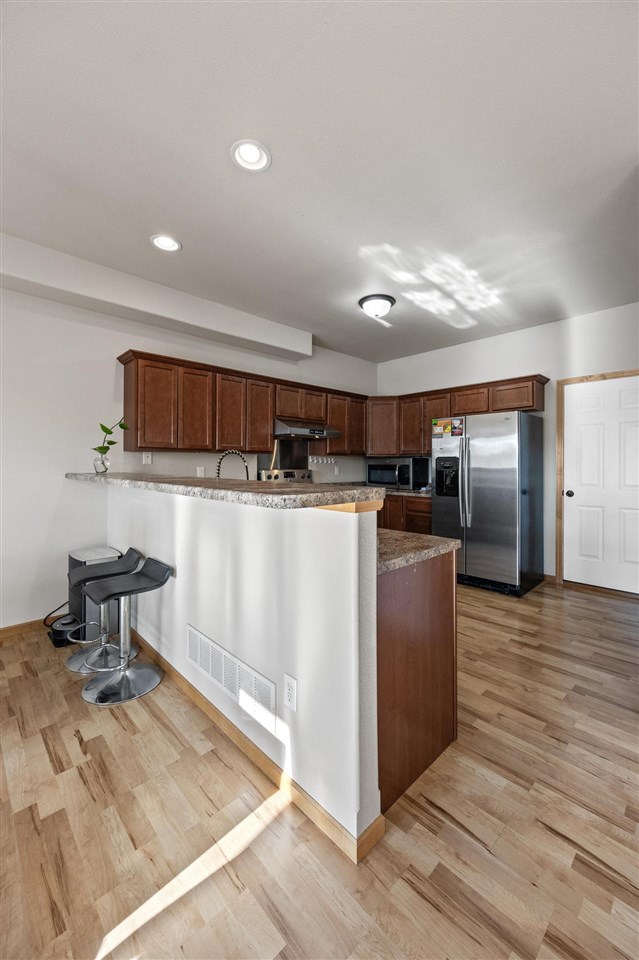 1459 Palisades Dr