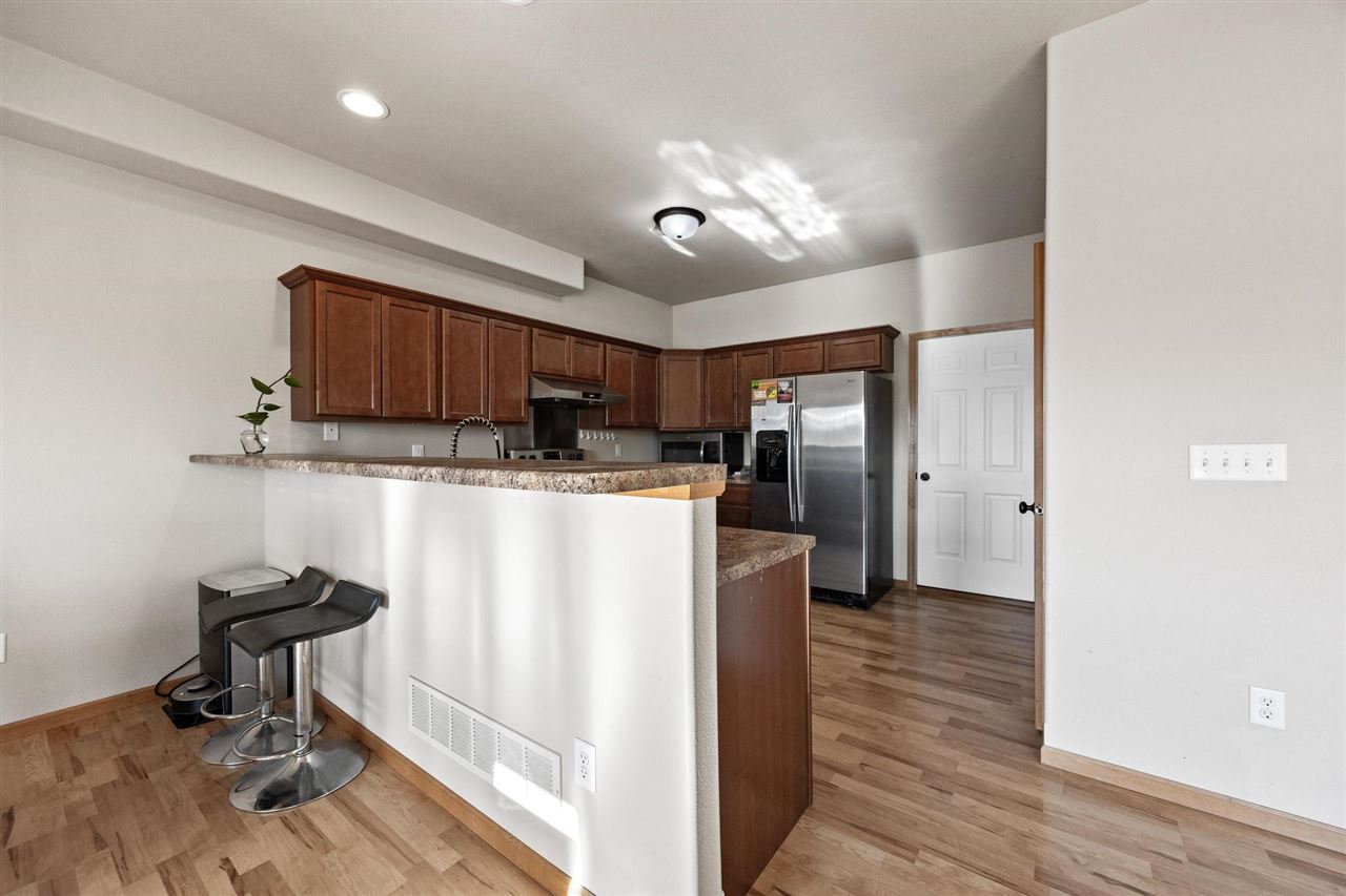 1459 Palisades Dr