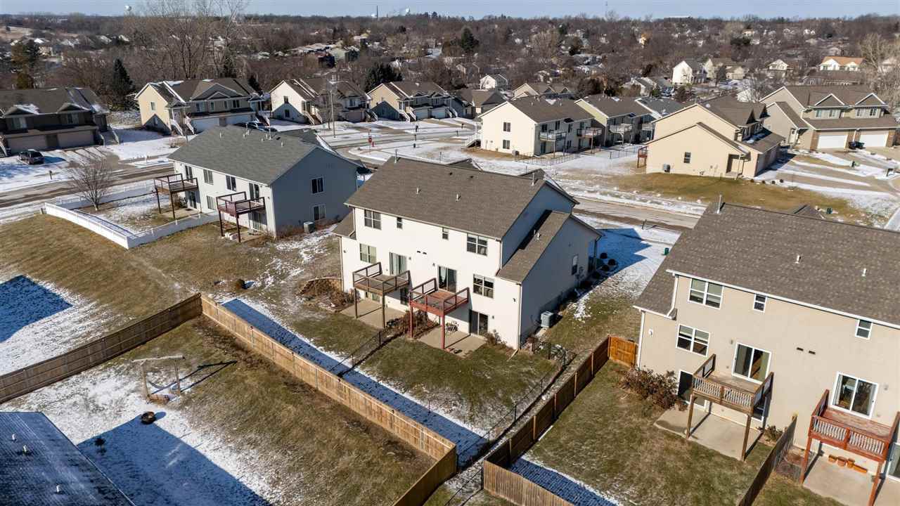 1459 Palisades Dr