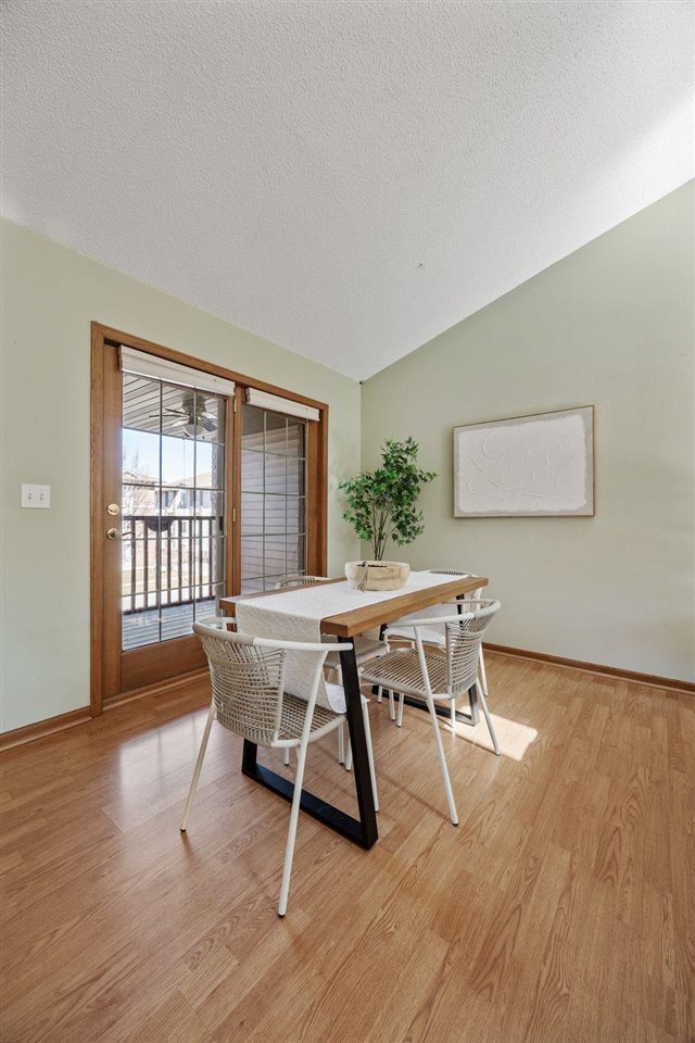 447 West Side Dr