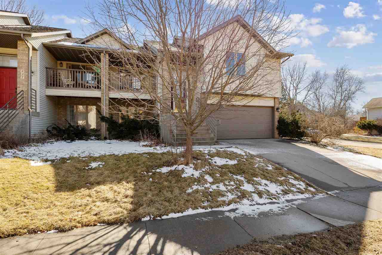 447 West Side Dr